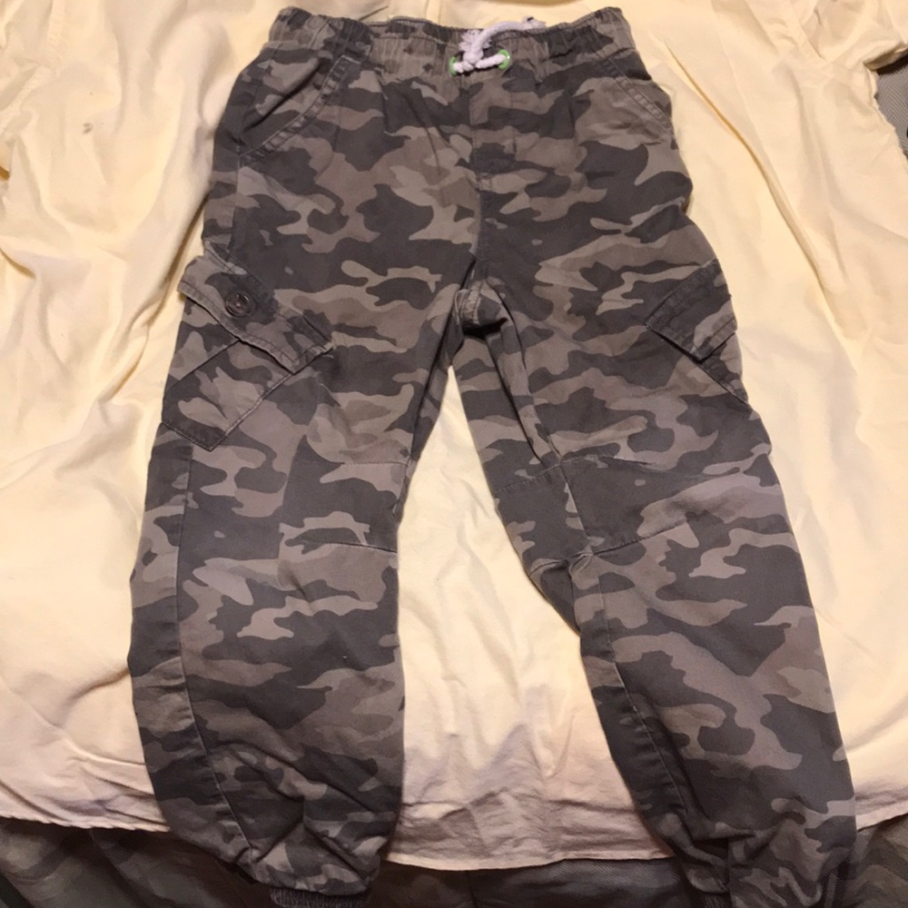 Boy 5T pants